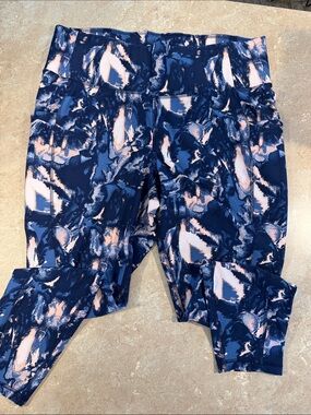 Lane Bryant LIVI Navy & Blush Print Active 7/8 Leggings with pockets